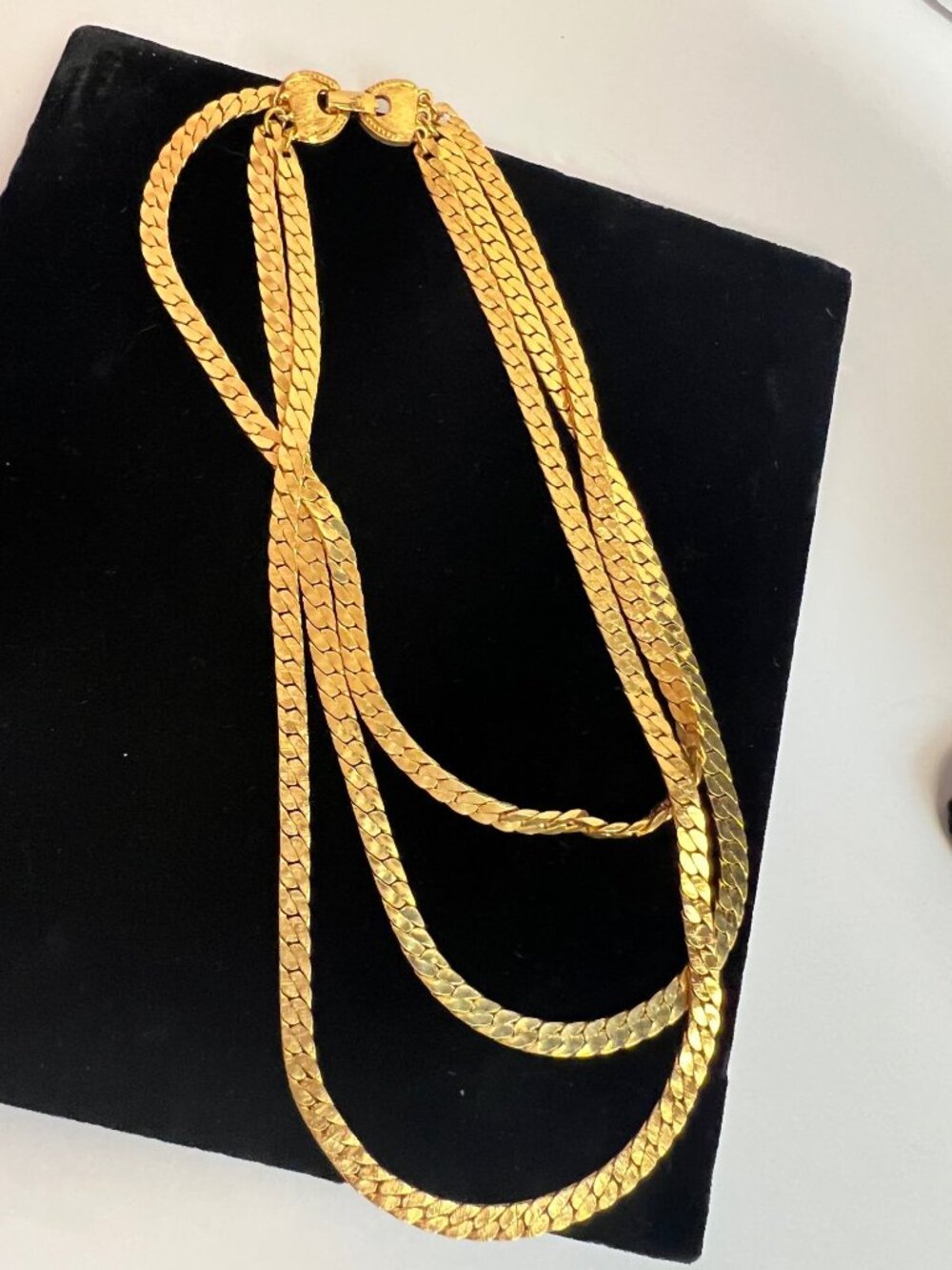 Goldette Gold Tone Triple Chain Necklace Textured Braided Vintage Clasp - Picture 9 of 9